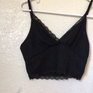a short lace black forever 21 tanktop